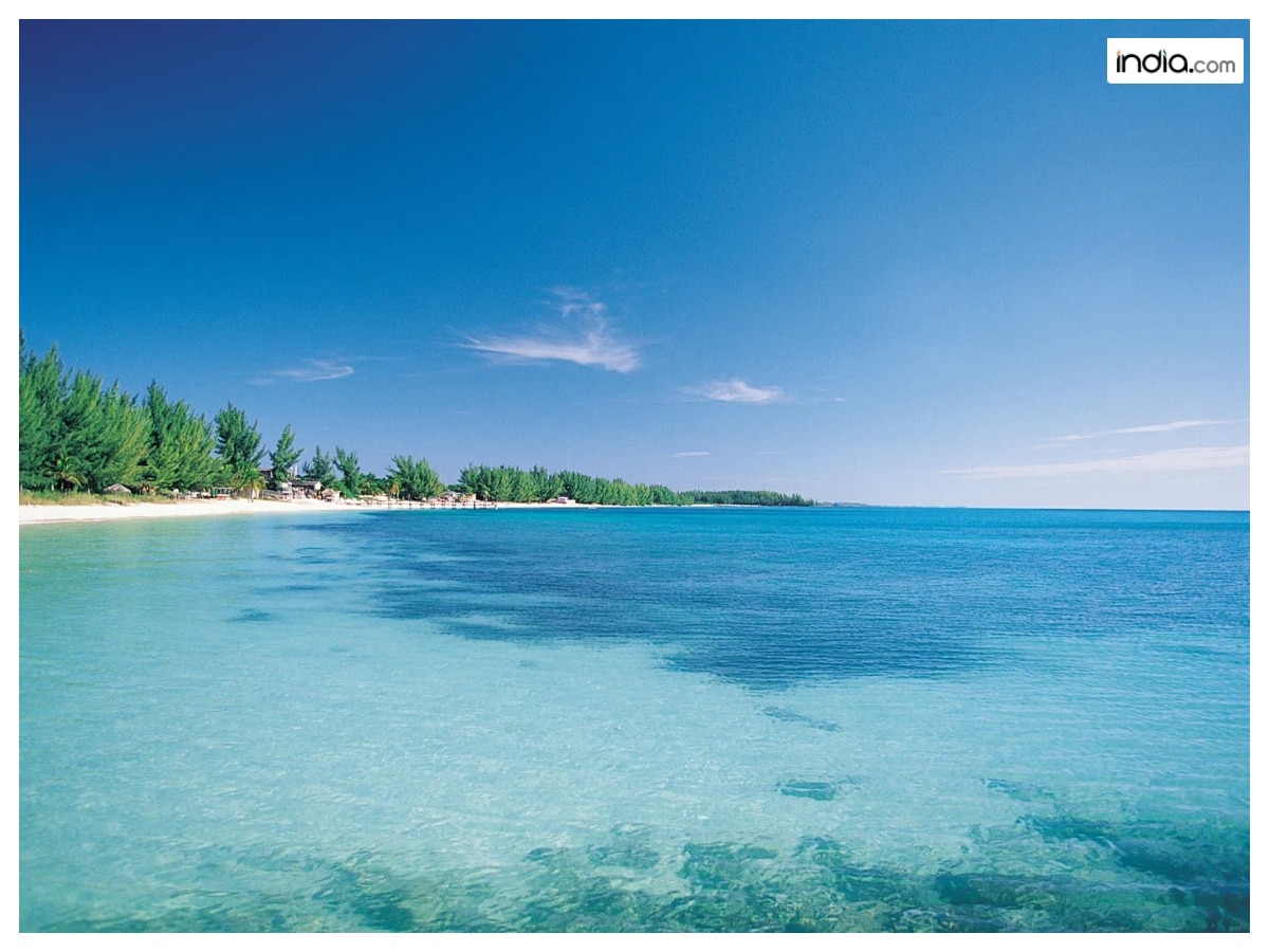 Ocean blue water